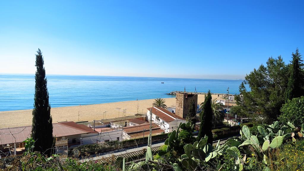 Helena Seaview & Beach-Apartment Монгат Екстер'єр фото